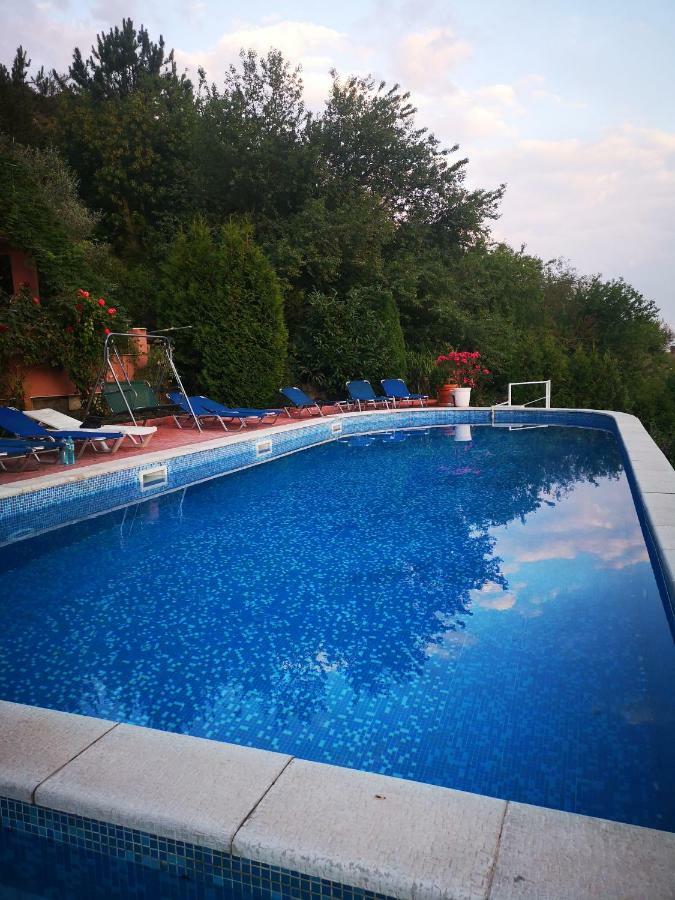 Apartamento Complex Karia IV Kavarna Exterior foto